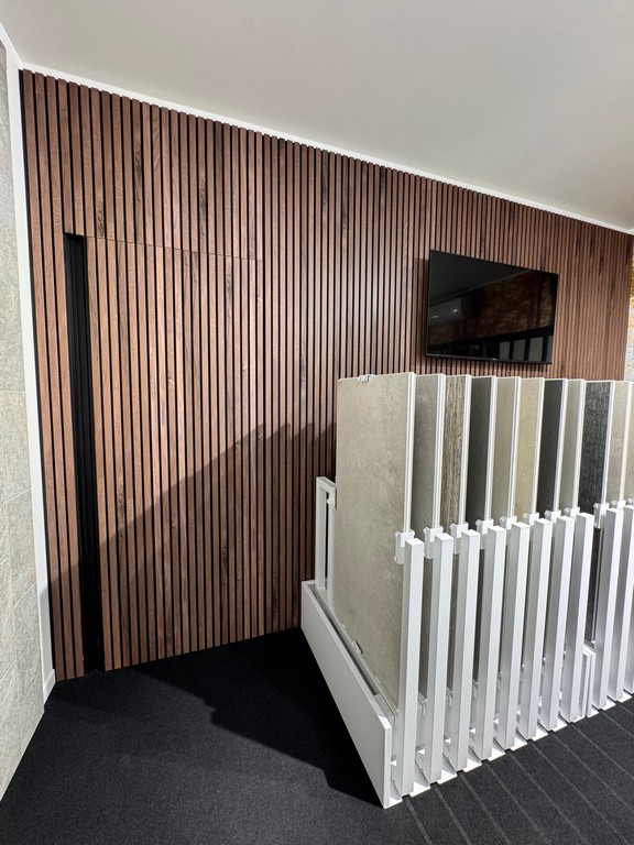 Showroom006